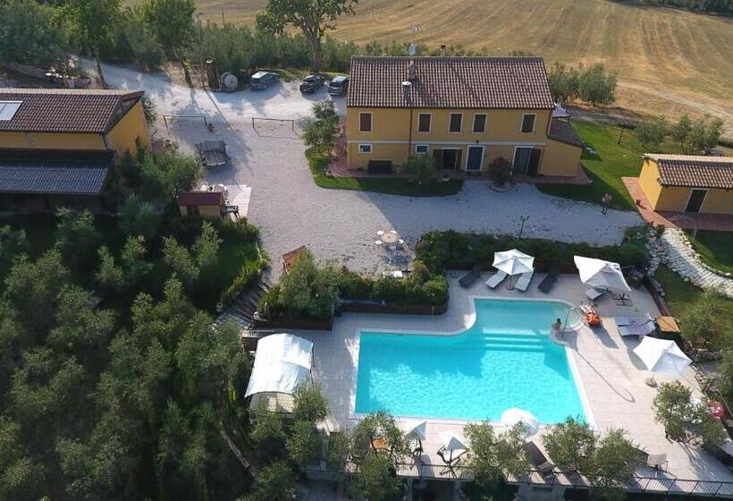 فندق Agriturismo Tenuta Belvedere