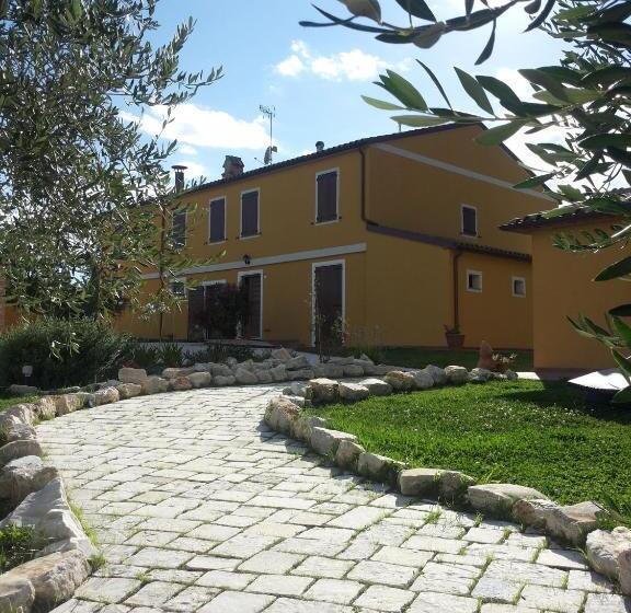 فندق Agriturismo Tenuta Belvedere
