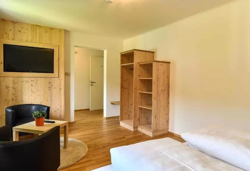 ホテル Gästehaus Hartl   Gasthof Hartl, Vlg Zum Wirt