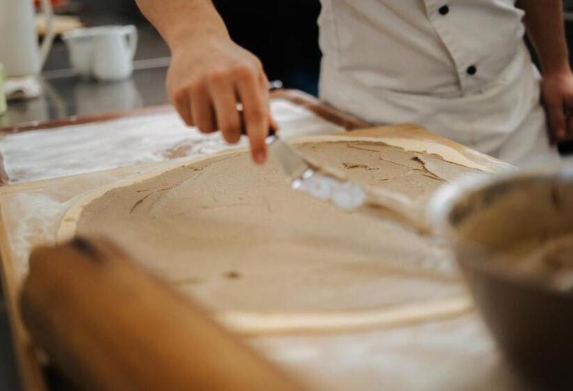 Отель Gästehaus Hartl   Gasthof Hartl, Vlg Zum Wirt