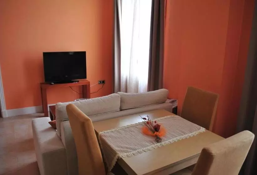 Aparthotel Capitolina