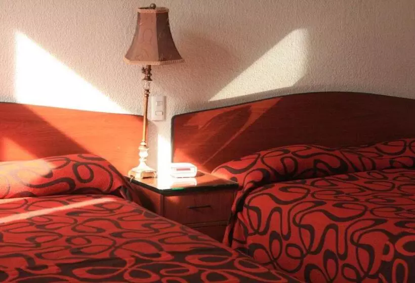 هتل Casa De La Luna