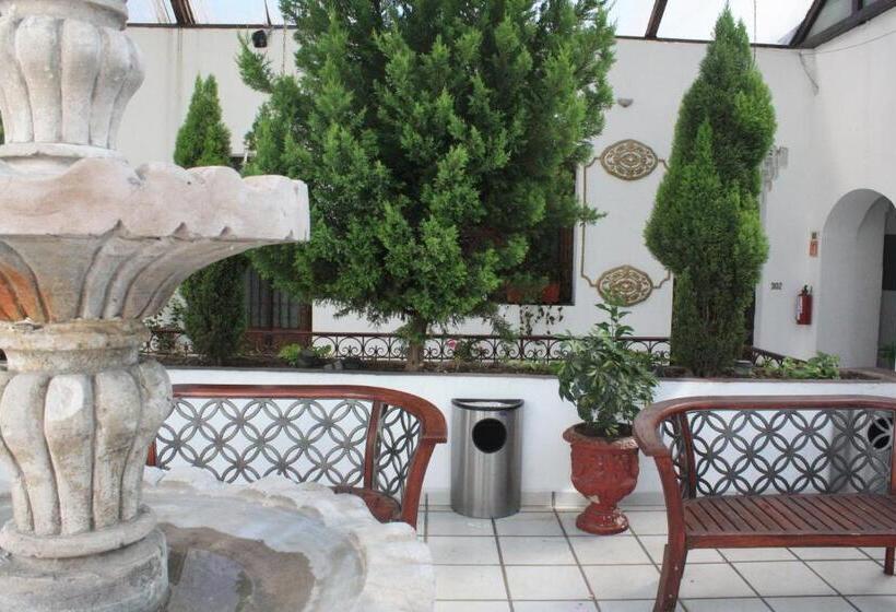 Отель Casa De La Luna