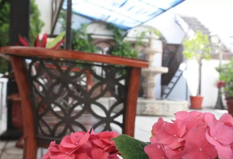 هتل Casa De La Luna