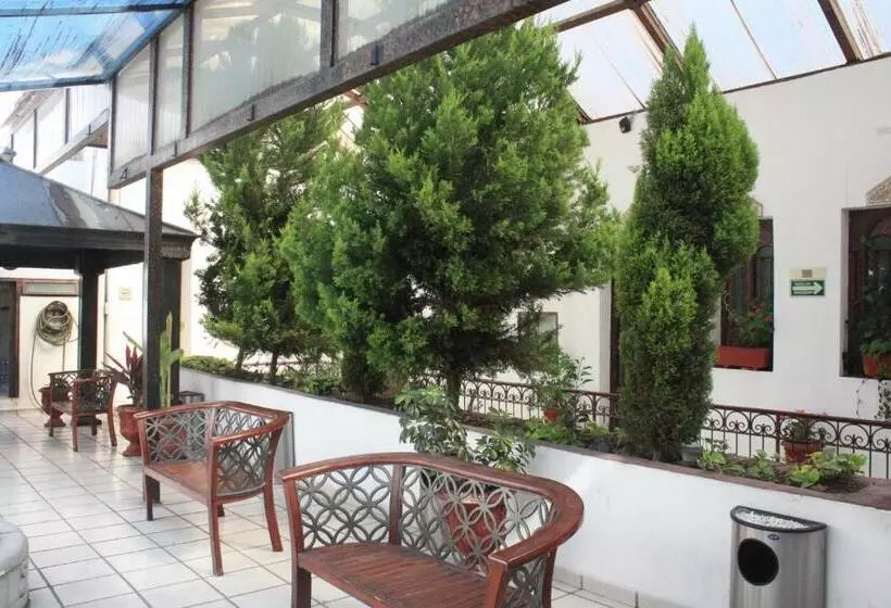 هتل Casa De La Luna