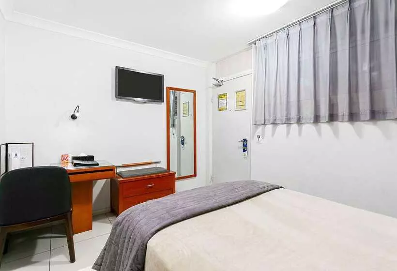 בית מלון כפרי Comfort Inn & Suites Burwood