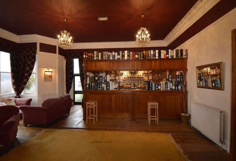 בית מלון כפרי Creag Mhor Lodge