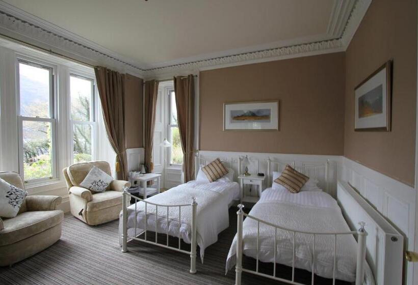 בית מלון כפרי Creag Mhor Lodge