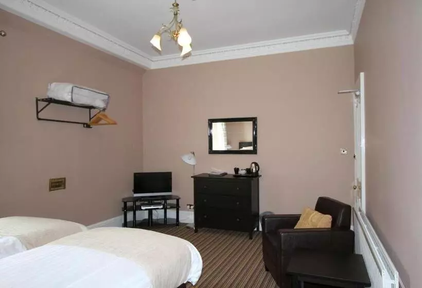 Отель Creag Mhor Lodge