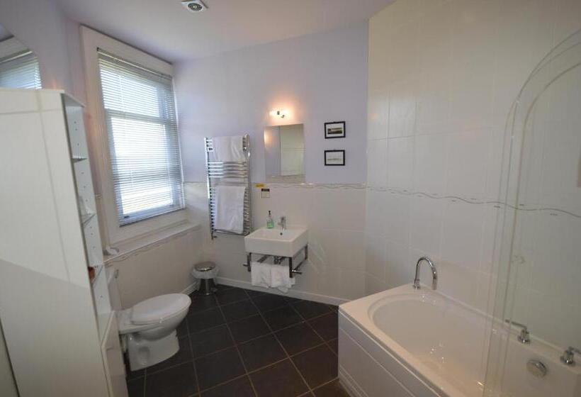 בית מלון כפרי Creag Mhor Lodge