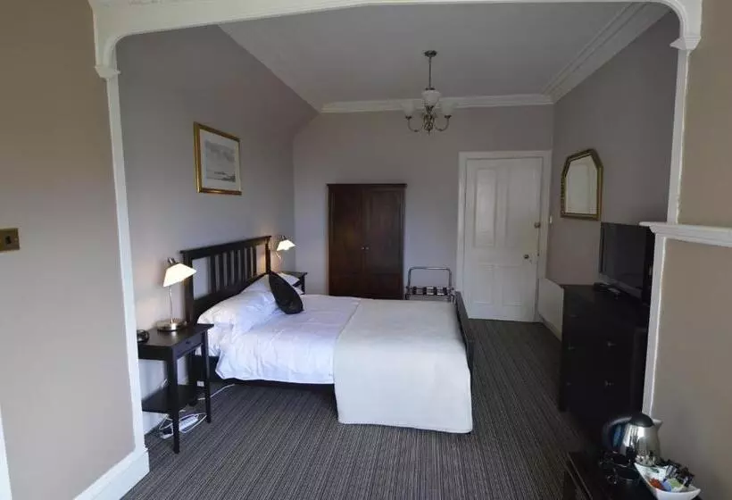 Отель Creag Mhor Lodge