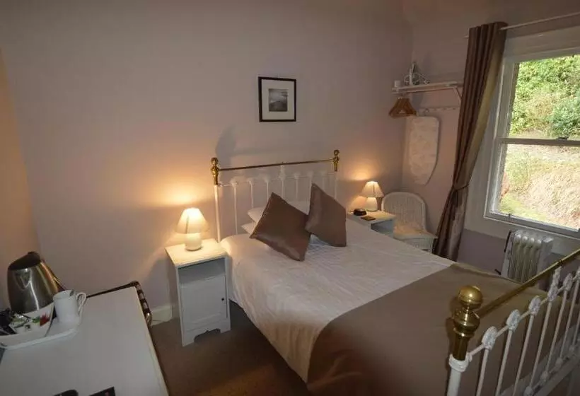 Отель Creag Mhor Lodge