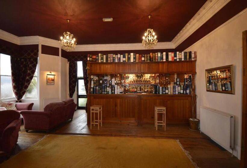 בית מלון כפרי Creag Mhor Lodge