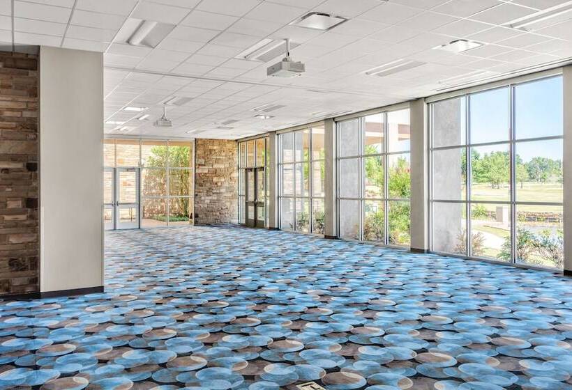 Delta Hotels By Marriott Midwest City At The Reed Conference Center