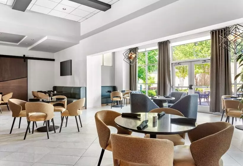 Delta Hotels By Marriott Midwest City At The Reed Conference Center