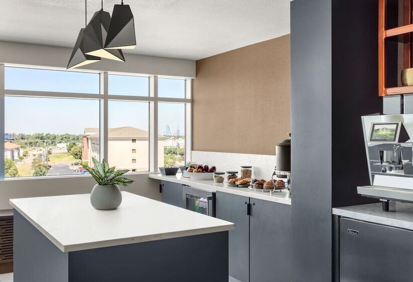 Delta Hotels By Marriott Midwest City At The Reed Conference Center