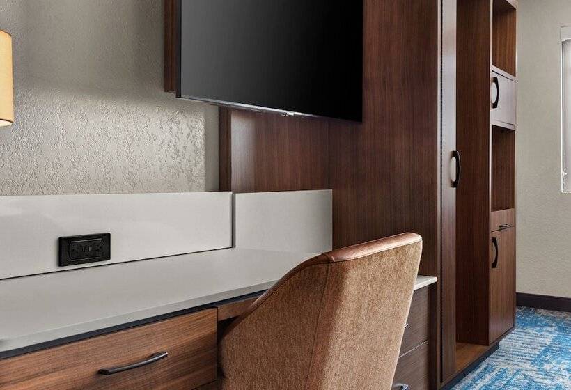 Delta Hotels By Marriott Midwest City At The Reed Conference Center