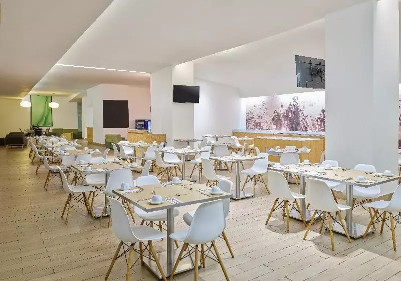 בית מלון כפרי Fiesta Inn Express Durango