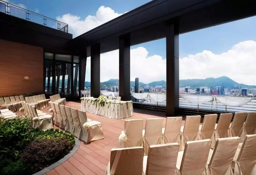 هتل Harbour Grand Hong Kong