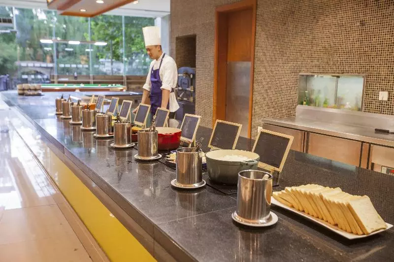 Leafin Hotel Beijing Minzuyuan