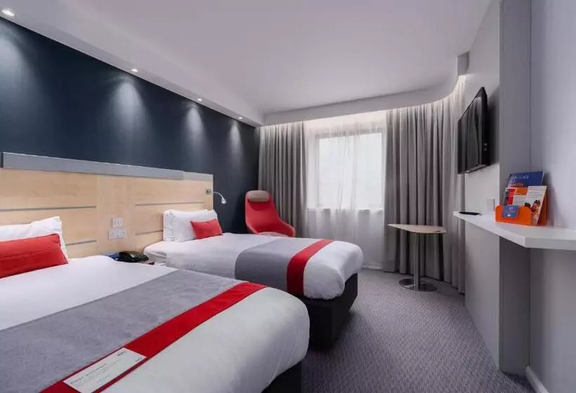 Отель Holiday Inn Express Burnley M65 Jct 10, An Ihg