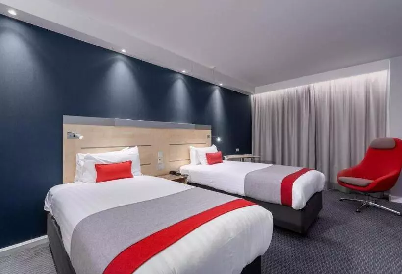 Отель Holiday Inn Express Burnley M65 Jct 10, An Ihg