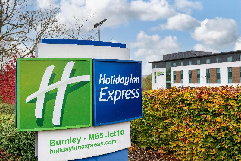 בית מלון כפרי Holiday Inn Express Burnley M65 Jct 10, An Ihg