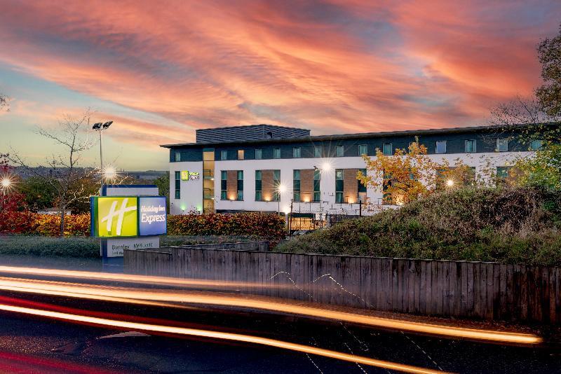 בית מלון כפרי Holiday Inn Express Burnley M65 Jct 10, An Ihg