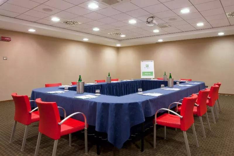 酒店 Holiday Inn Salerno Cava De  Tirreni, An Ihg