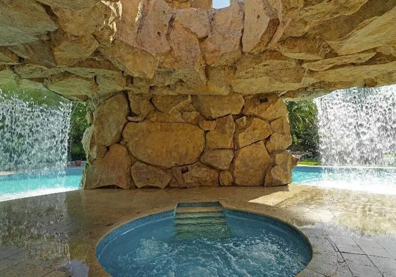 ホテル Iberostar Waves Paraíso del Mar