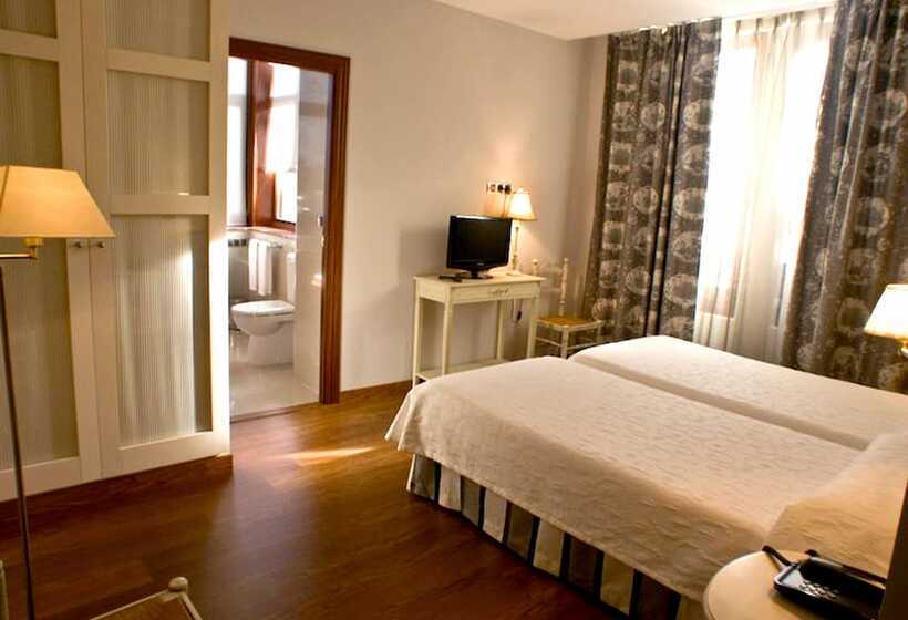 فندق Indiana Llanes