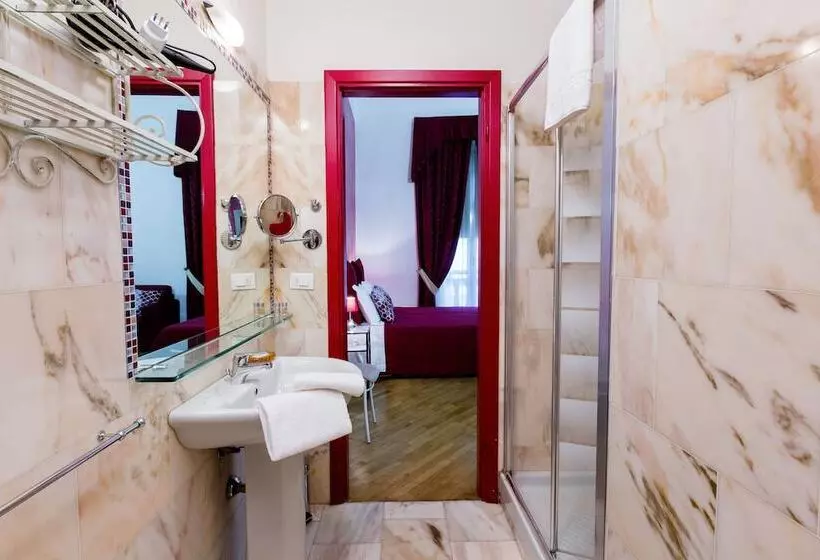 هتل La Locandiera B&b