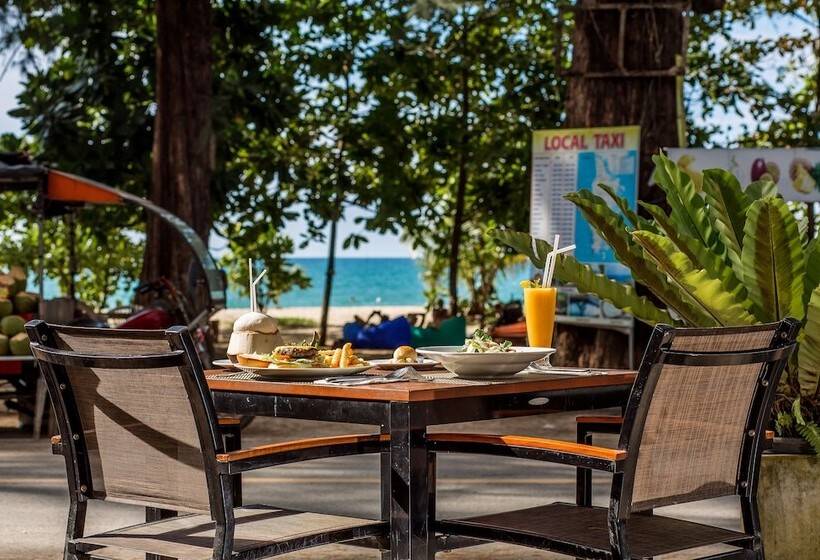 בית מלון כפרי Nai Yang Beach Resort & Spa