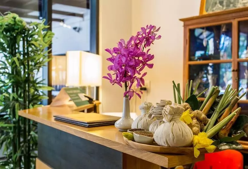 Отель Nai Yang Beach Resort & Spa