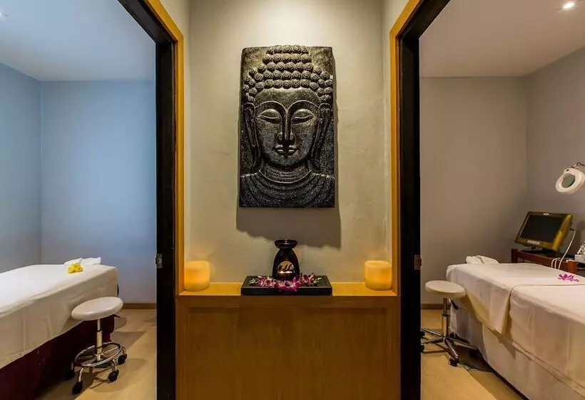 Отель Nai Yang Beach Resort & Spa