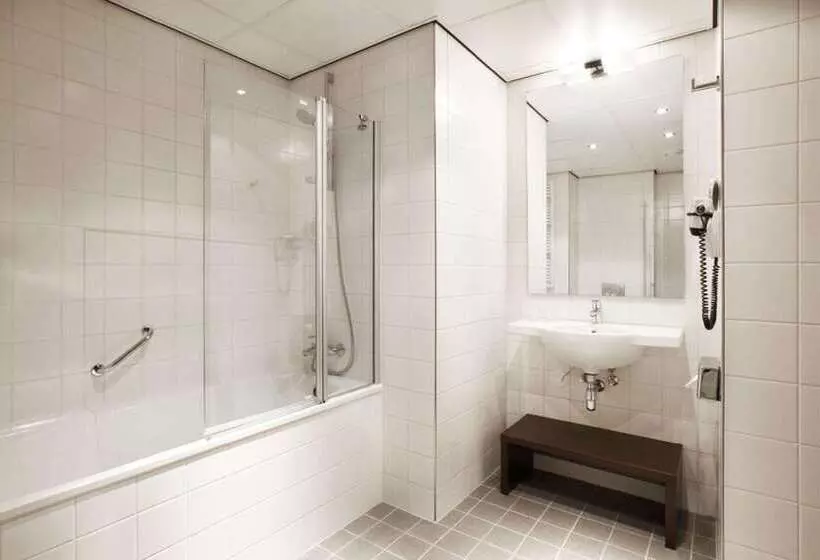 Отель NH Amersfoort