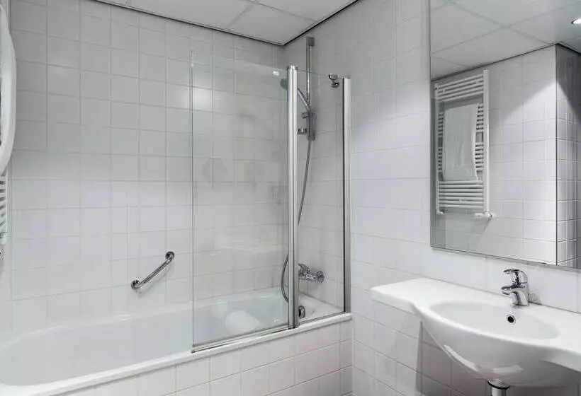 Отель NH Amersfoort