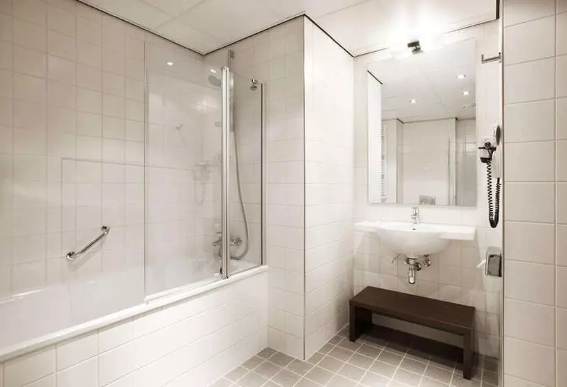 Отель NH Amersfoort