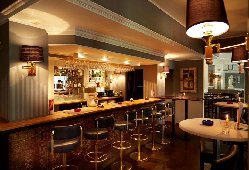 酒店 Plöner See By Tulip Inn