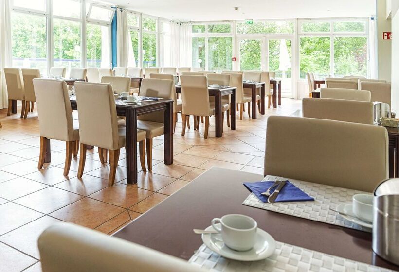 酒店 Plöner See By Tulip Inn