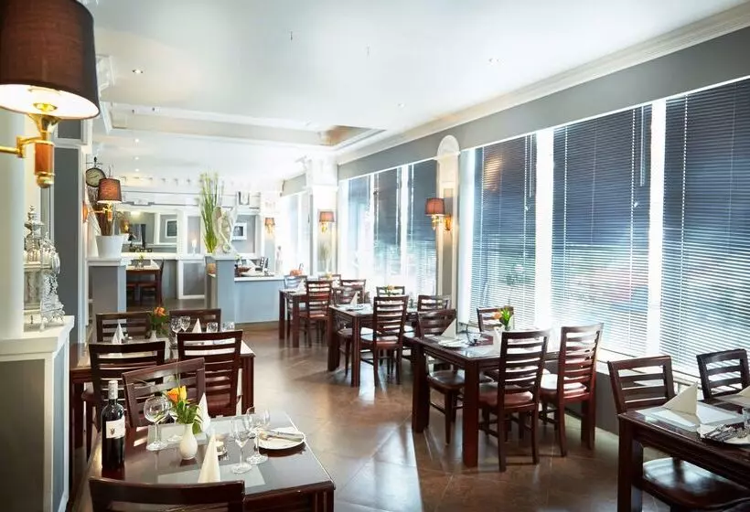 酒店 Plöner See By Tulip Inn