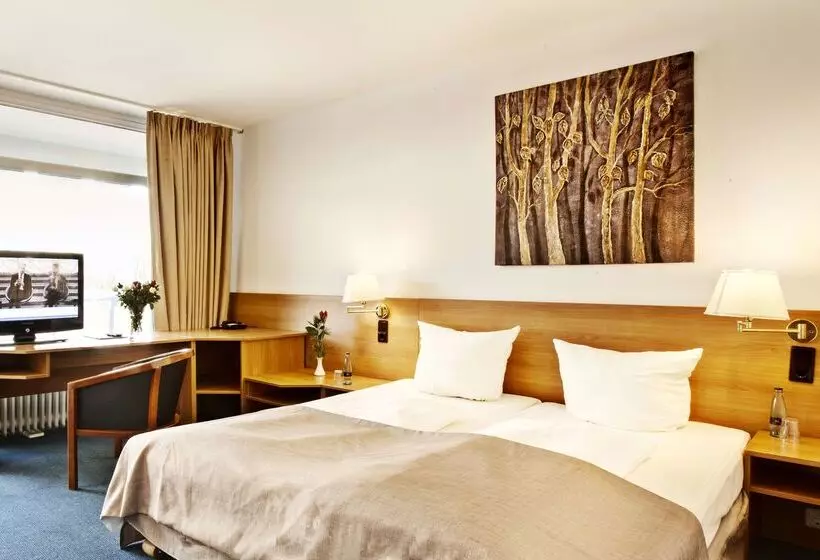 酒店 Plöner See By Tulip Inn