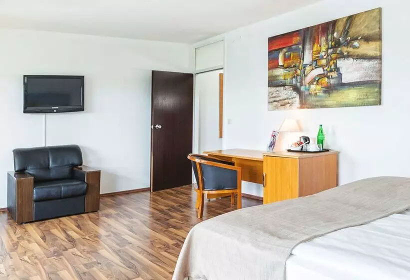 酒店 Plöner See By Tulip Inn