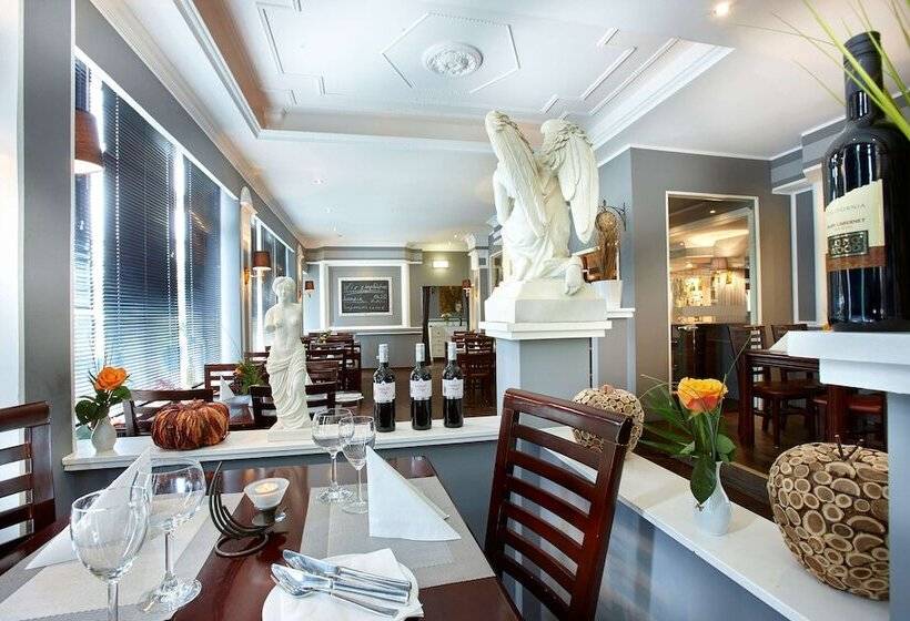 酒店 Plöner See By Tulip Inn