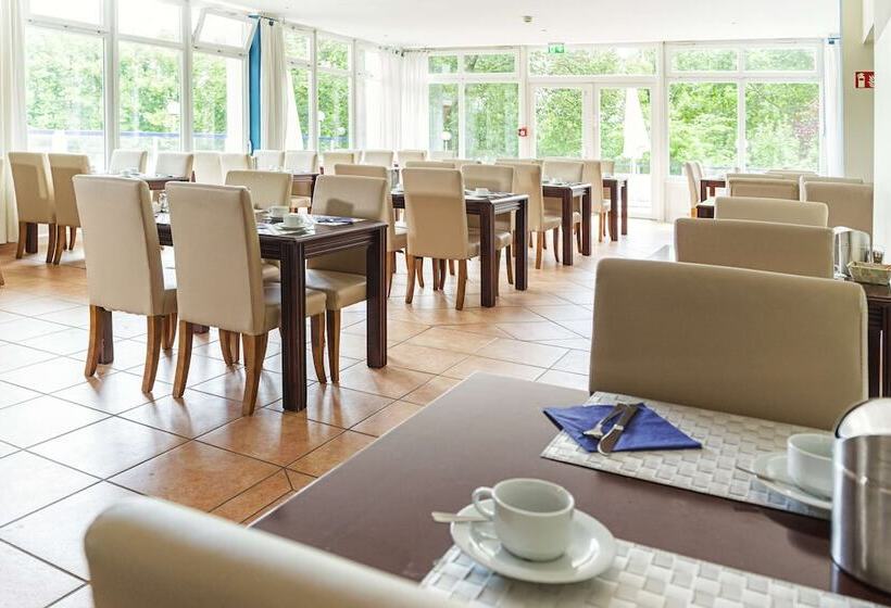 酒店 Plöner See By Tulip Inn