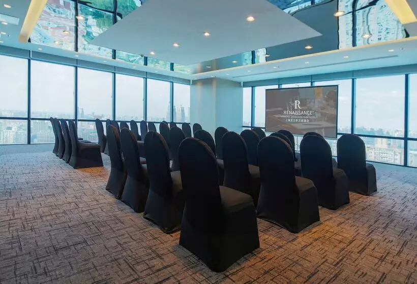 هتل Renaissance Shanghai Zhongshan Park