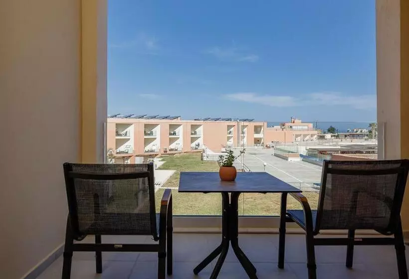 בית מלון כפרי Rethymno Village