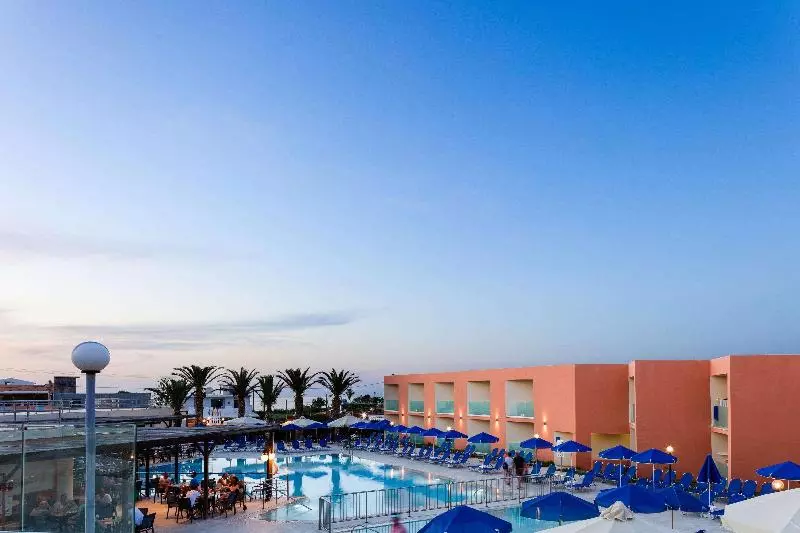 בית מלון כפרי Rethymno Village