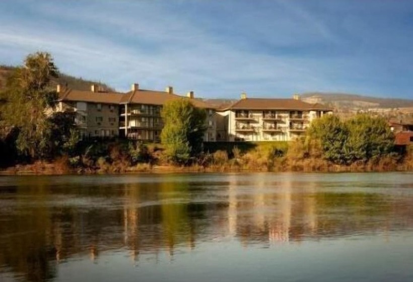 هتل Riverland Inn & Suites