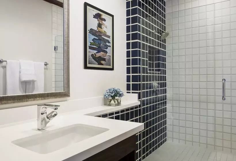 هتل Sunset Key Cottages